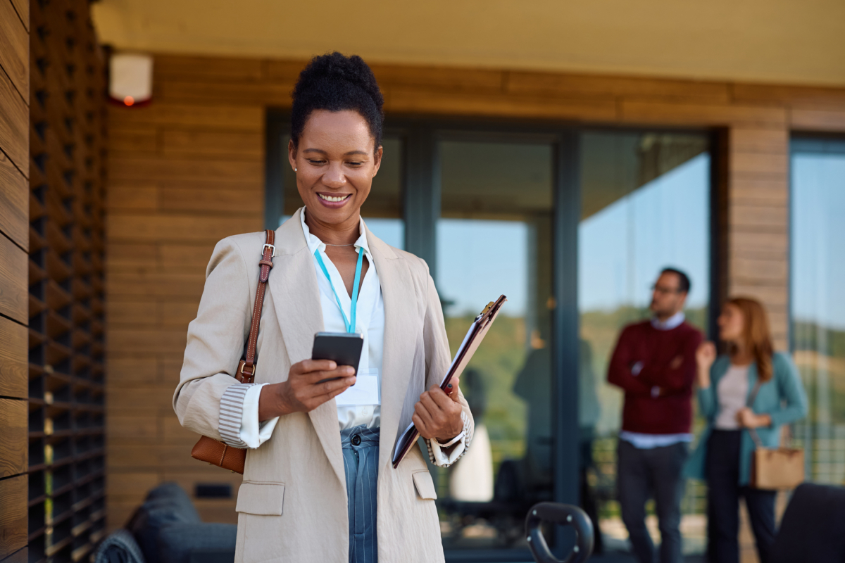 A property manager using an inventory management template.